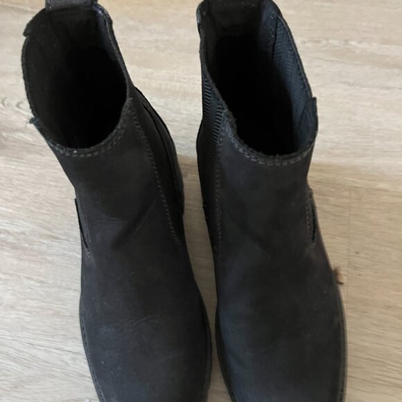 Timberland Women's Courmayeur Valley Chelsea Fashion Boot - Picture 3 of 5